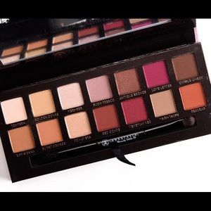 Anastasia Modern Renaissance eyeshadow palette